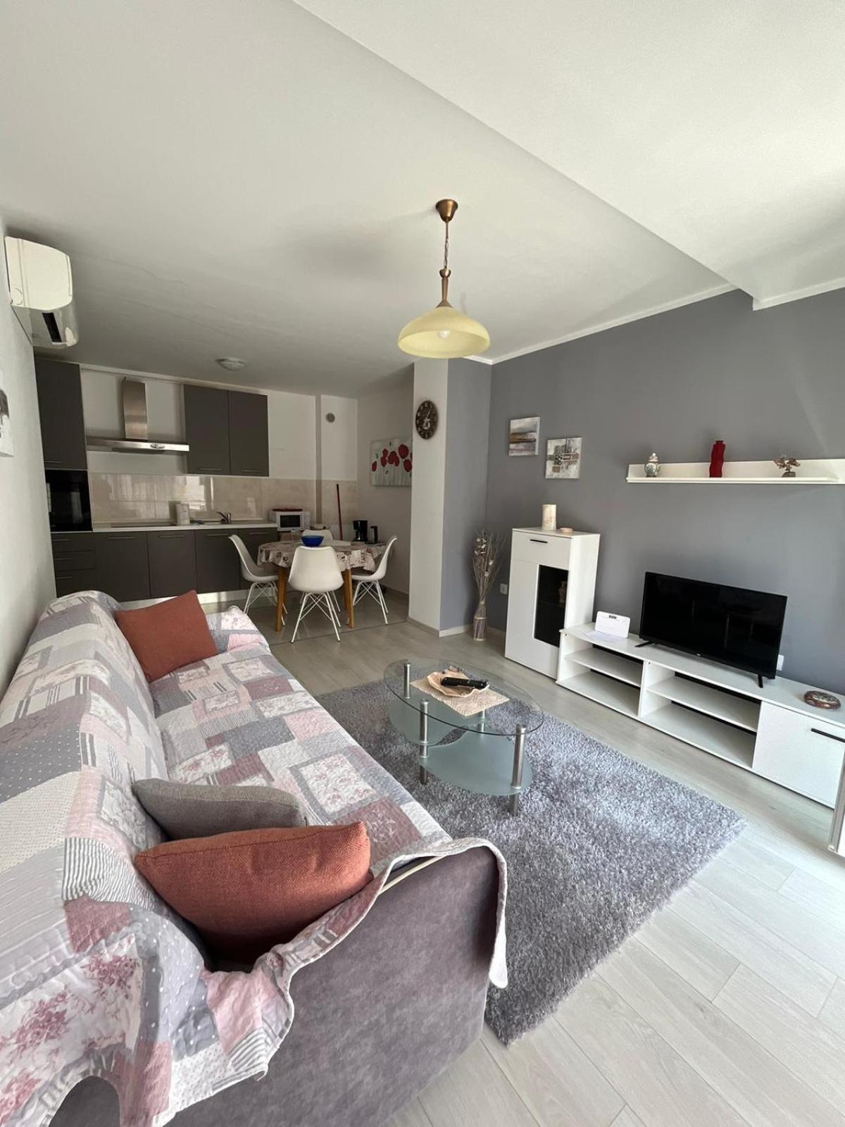Pink Sky Apartman